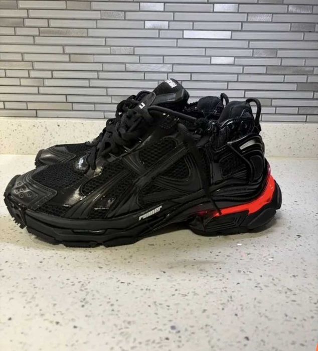 Balenciaga Runner 2.0 black LED