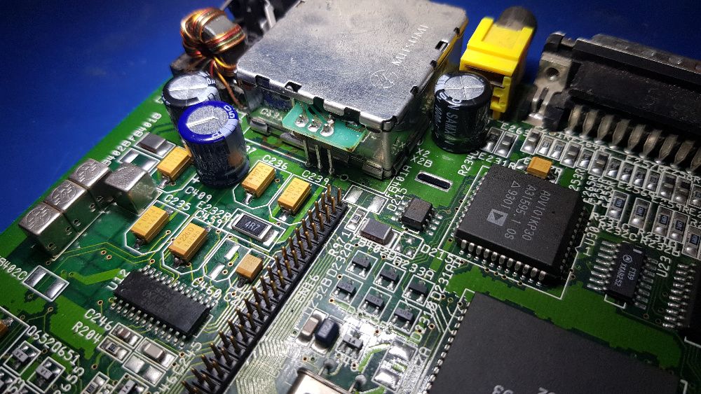Serwis i wymiana kondensatorów ReCap Amiga 1200, 600, 500, CDTV CD32