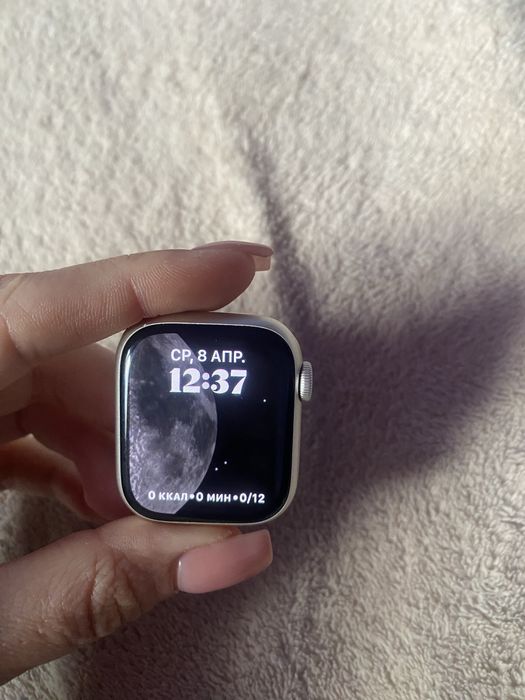 Продам Apple Watch 7