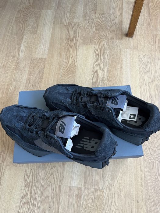 New Balance 327