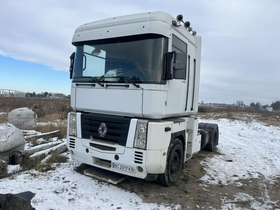 Тягач Рено Магнум 2004року Євро-3