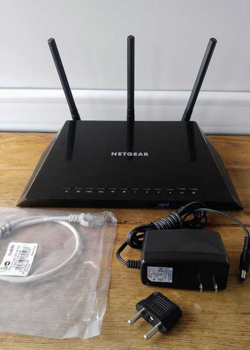 2,4+5 Ггц AC роутер NETGEAR Nighthawk AC1750 R6400v2 (США)