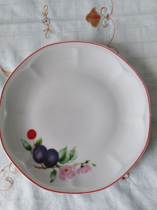 talerzyki deserowe ozdobne