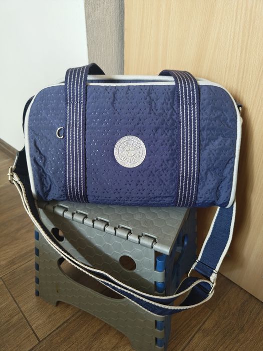 Сумка Kipling синього кольору