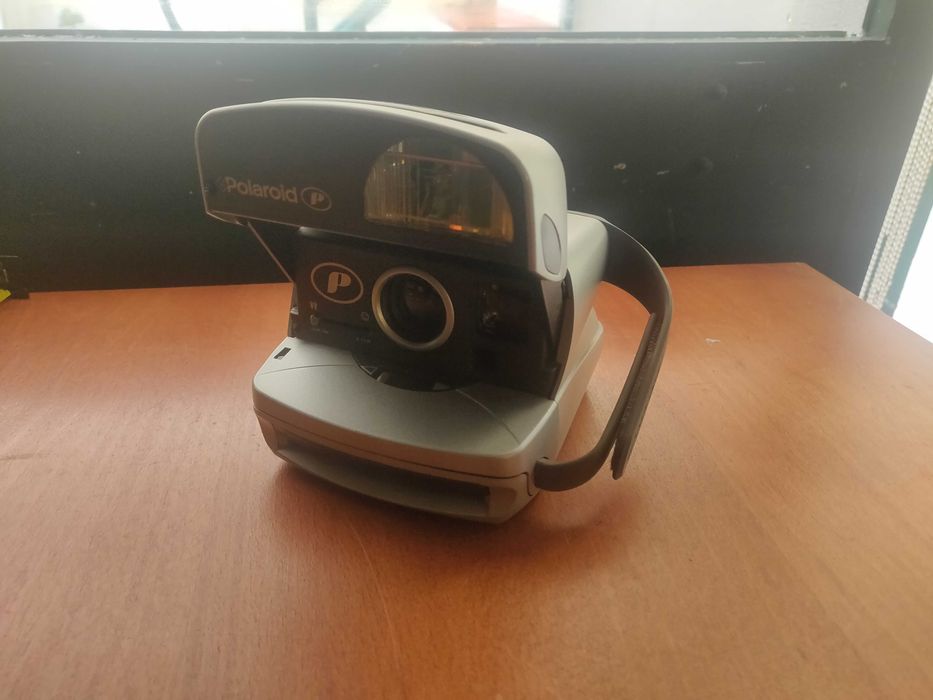 Maquina polaroid antiga
