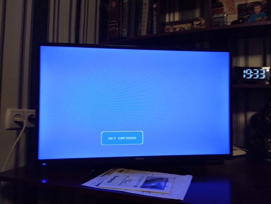 Продам телевізор Еlenberg 32an4230