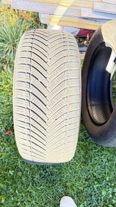 Opony wielosezonowe 255/55 R16