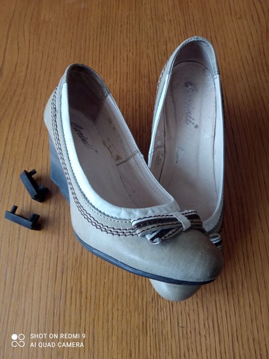 Śliczne skórzane buty Carinii