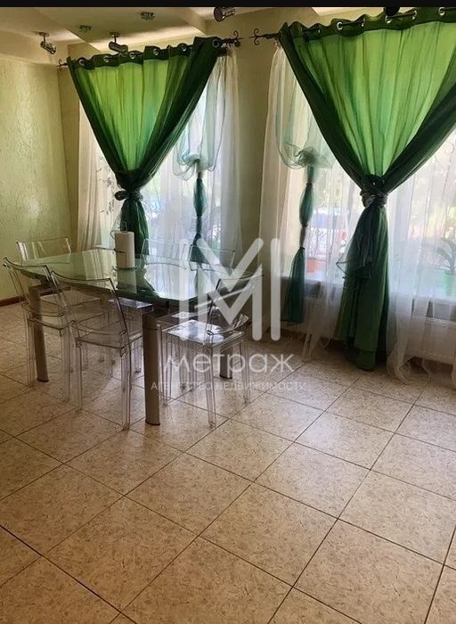 5 квартира Байрона НОВЫЕ ДОМА Ландау Ньютона ГАЗ продам 170 м²