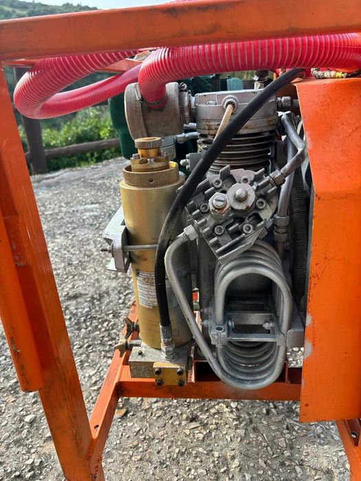 Compressor Bauer Mariner c/motor diesel ar Respiravel Alta Pressao