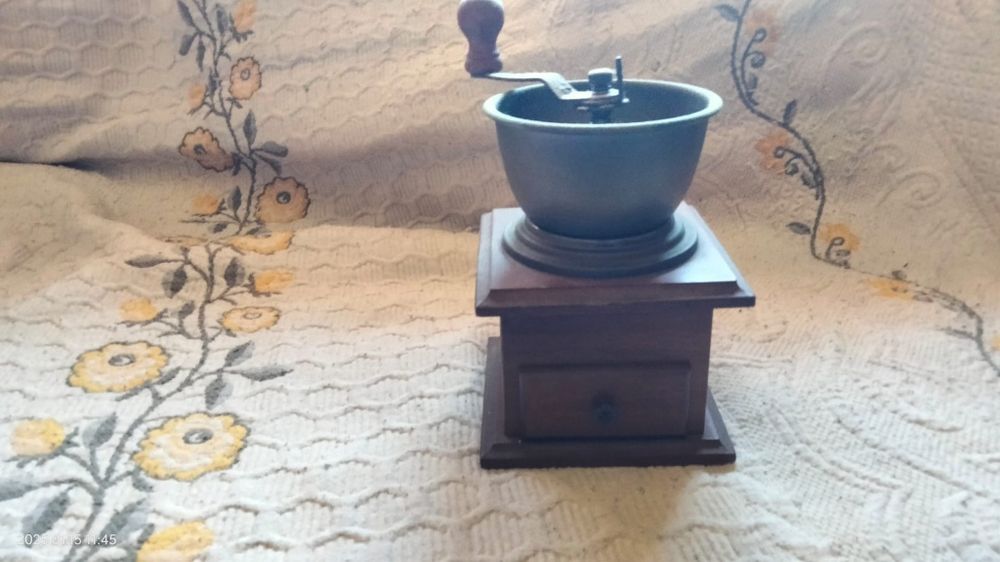 Moinho de café antigo