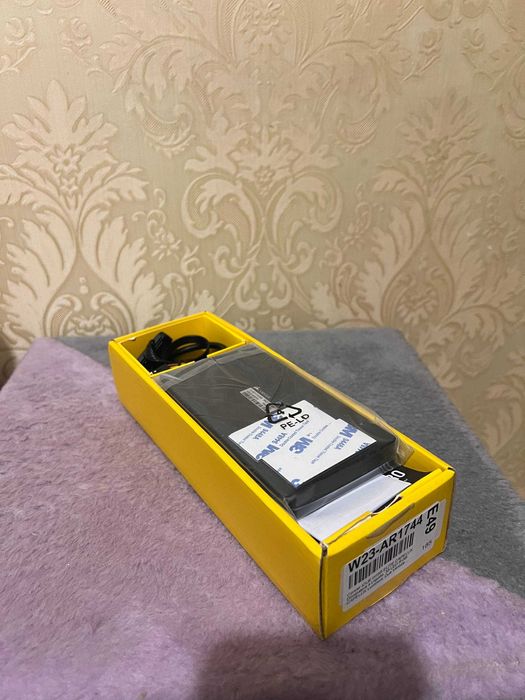 Контролер вентиляторів Corsair iCUE Commander PRO