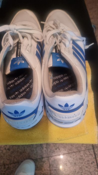 Sapatilhas  da adidas n 45 novo.