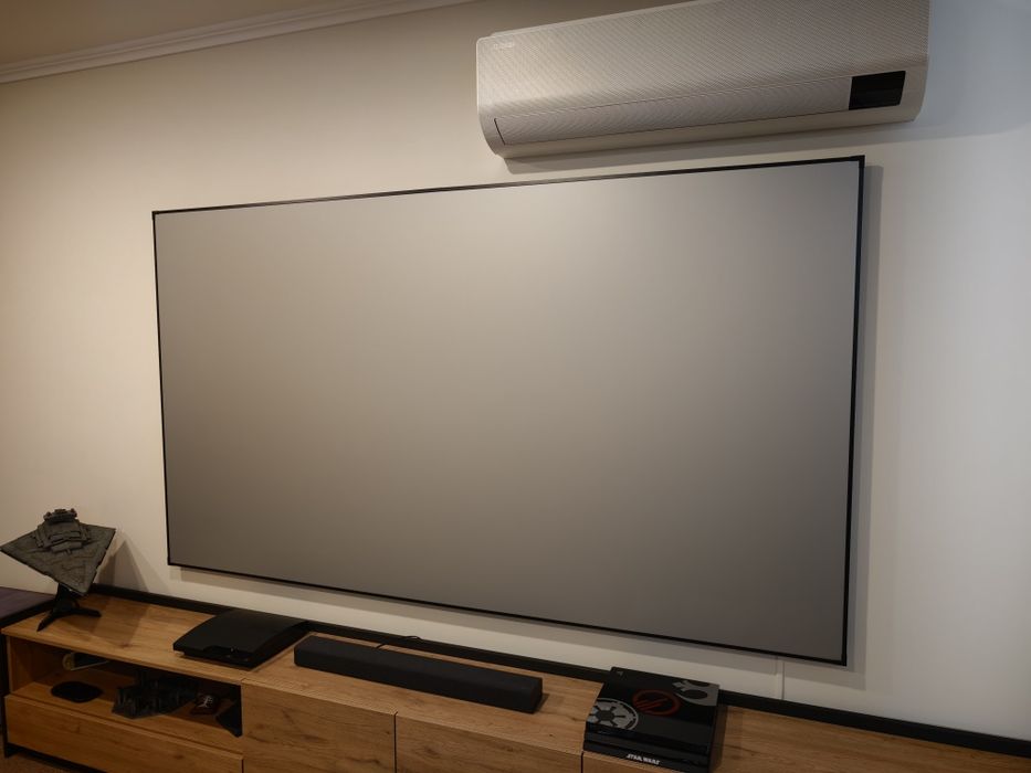 Conjunto Projetor Optoma 4K UHD35 + Tela ALR Black Diamond 100"
