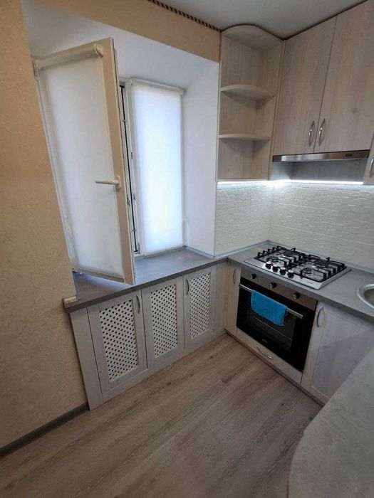 Одно кімнатна квартира з євроремонто,  вул.Полтавська 10.