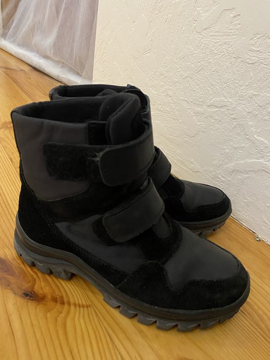 Теплі черевики розмір 36