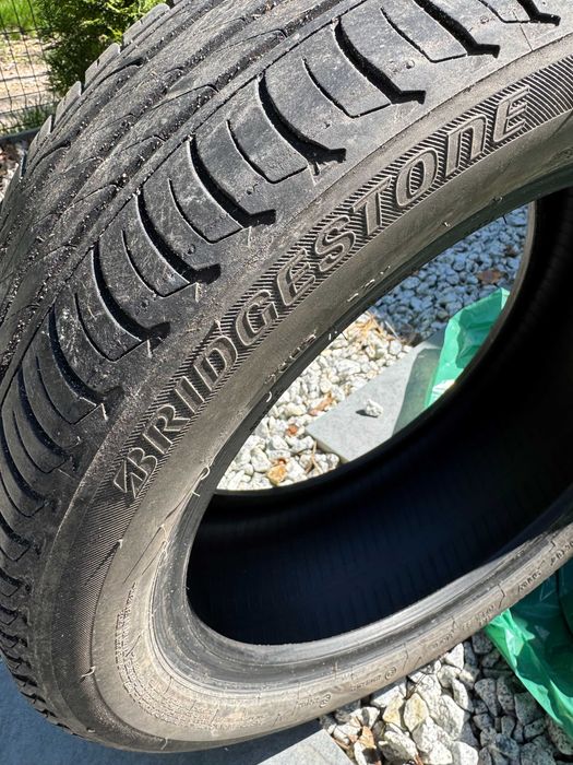 Zestaw 4 opon samochodowych Bridgstone