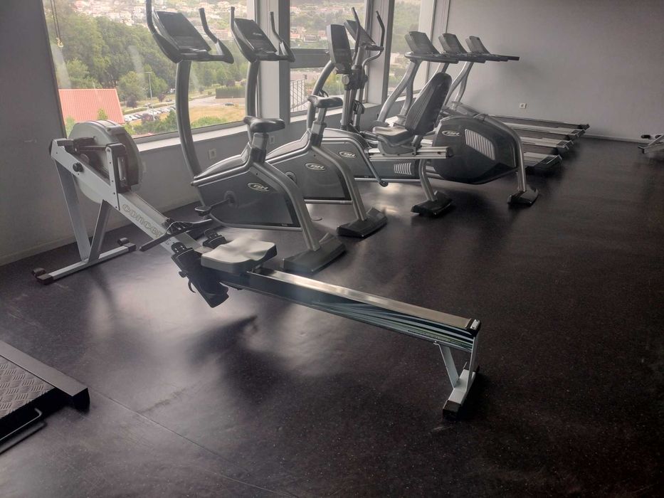 Equipamento cardio ginasio