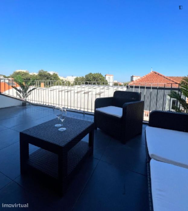 Apartamento com 2 quartos - localizado em Paranhos Porto