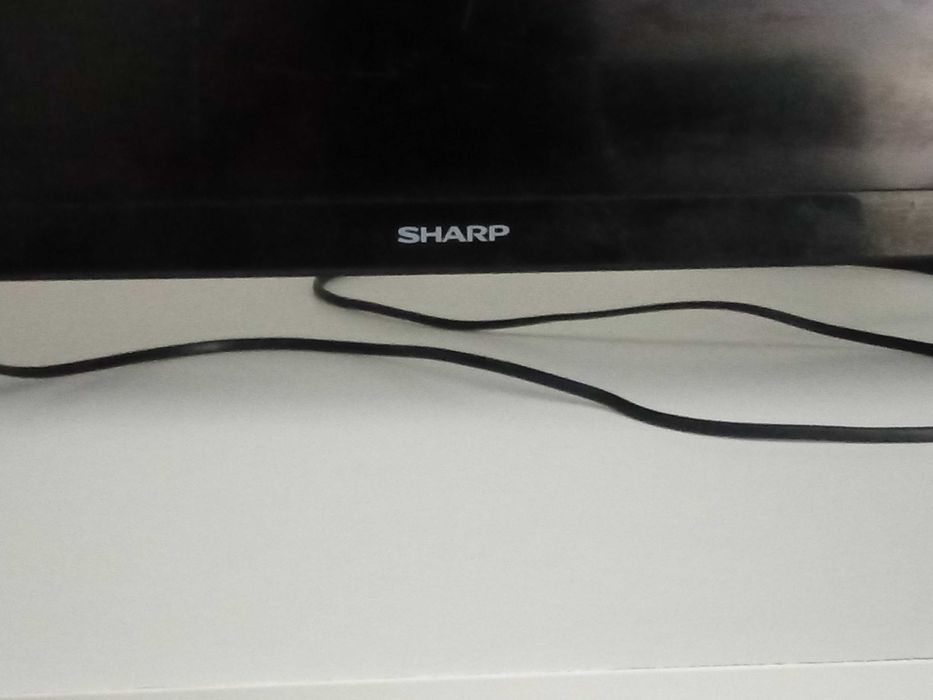 vendo televisão  em bom estado e a trabalhar