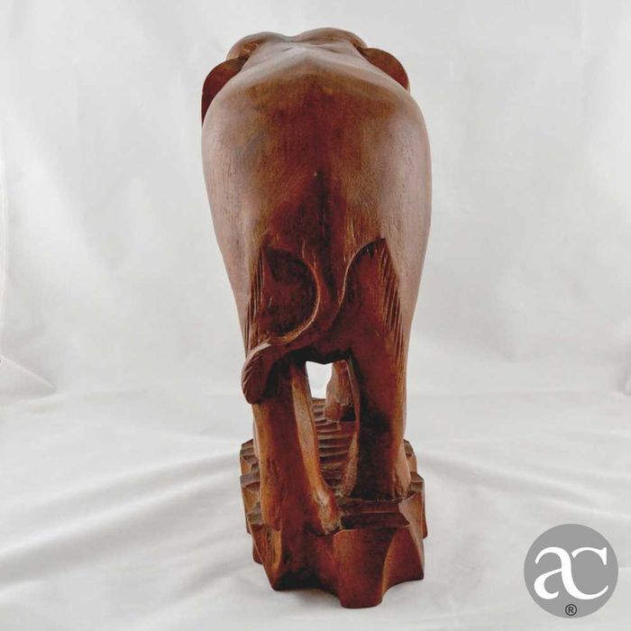 Vintage - Escultura de Elefante em madeira