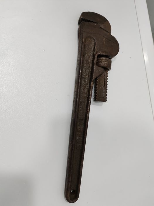 Ключ разводной трубный ссср