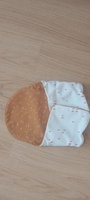 Redutor almofadado IKEA para cadeira refeição bebe