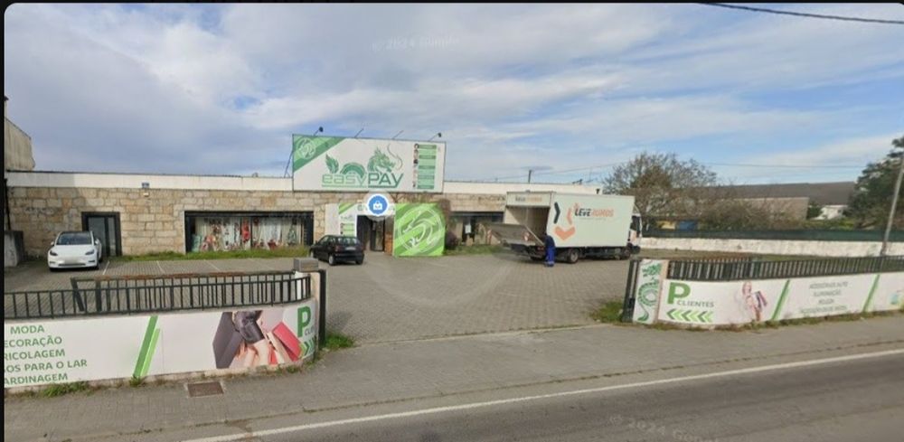 Armazém Premium / Ex - Ginásio com Logradouro, Amorim, Póvoa de Varzim