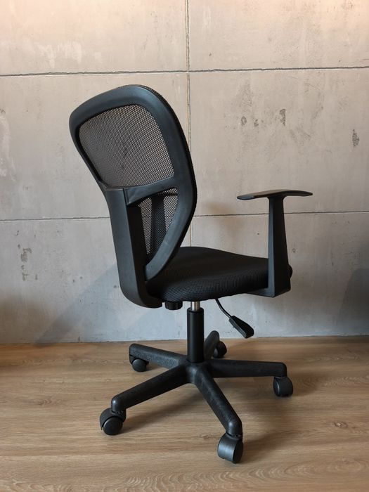 Ergonomiczne krzesło obrotowe dla dziecka