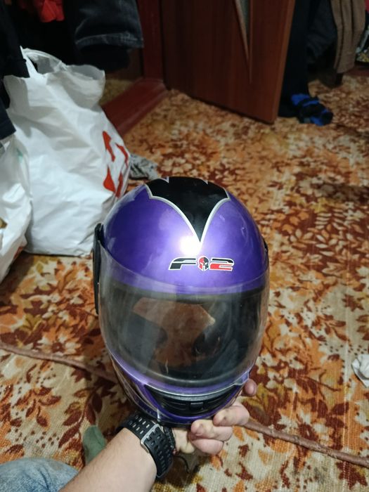 Продам мотошолом