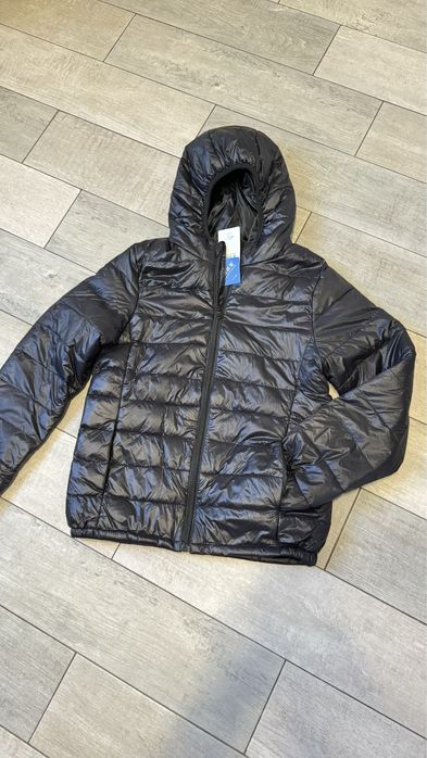 Куртка на підлітка, пухова