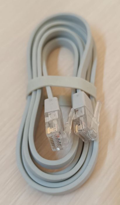 Кабель витая пара и кабель usb удлинитель.