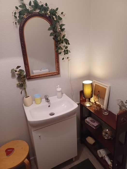 quarto espaçoso e luminoso com vista de mar