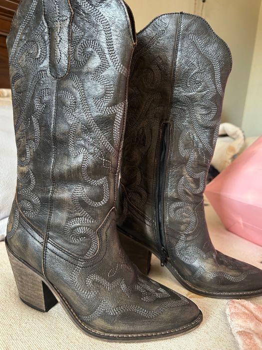 Botas texanas em pele usadas 2vezes Tamanho 36 Marca Drakart