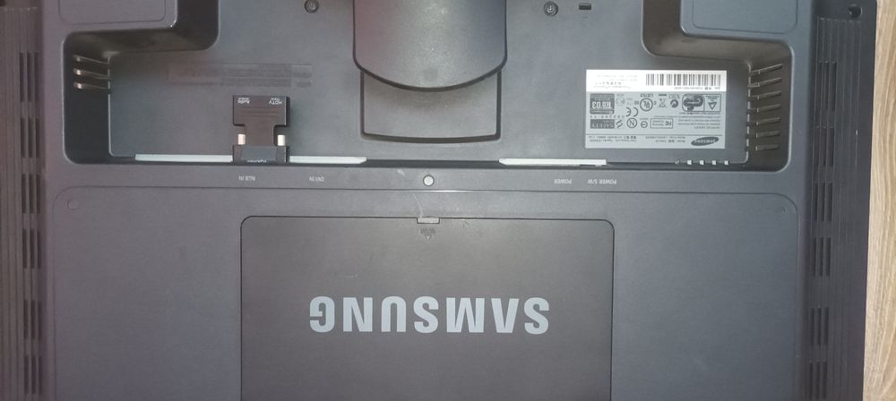 Monitor Samsung w dobrym stanie