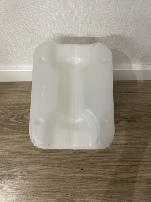 Каністри 5л