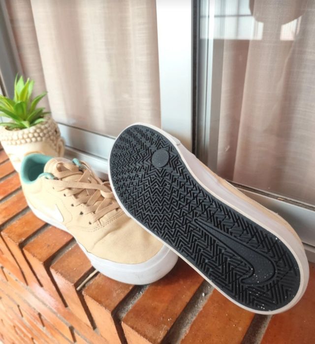 Tênis Nike SB Charge