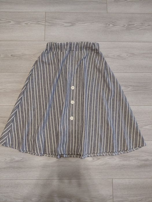 Плаття, штани, футболки та ін.