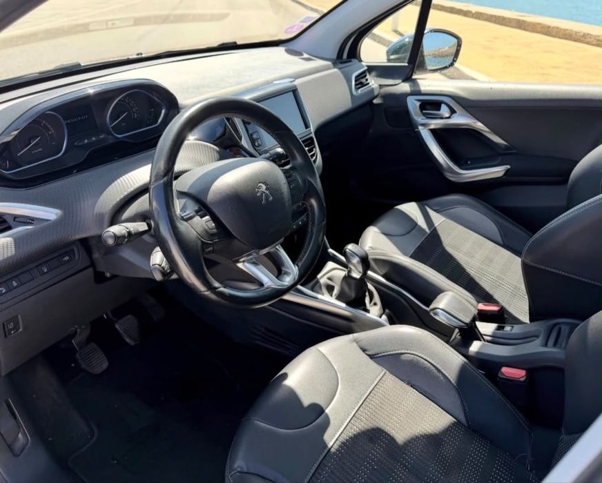 Peugeot 2008 1.2 VTi Allure