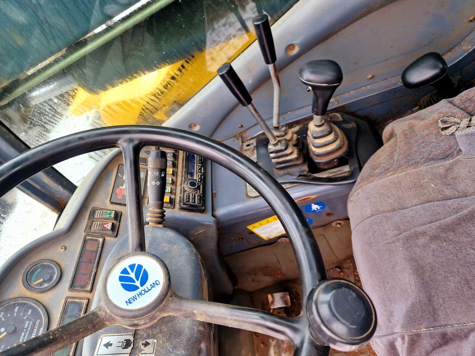 New Holland LM 410 Bardzo dobry stan 2000r Orginał Ładowarka Manitou