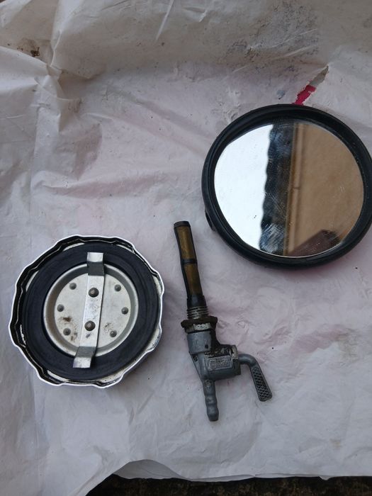 Кришка бака до яви