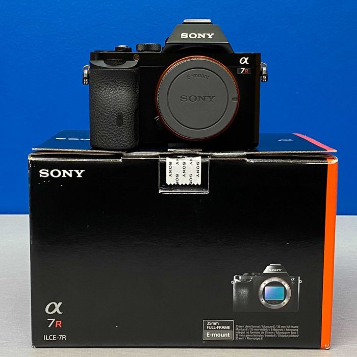 Sony Alpha A7R (Corpo) - 36.4MP