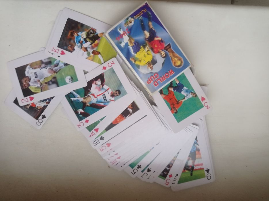 Тематичні гральні карти