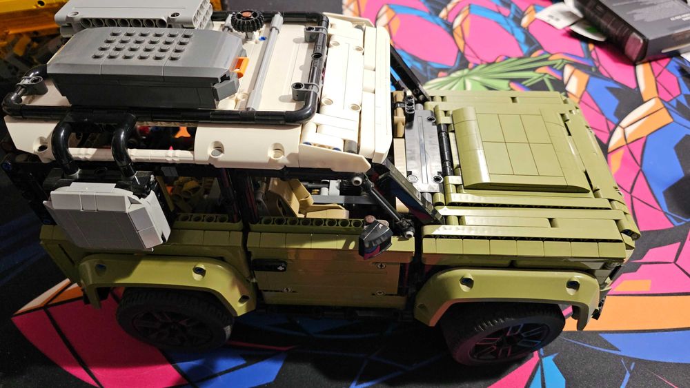 Lego Technic 42110 Land Rover Defender