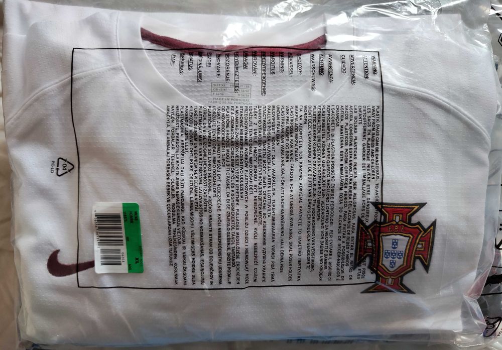 Camisola Nike Portugal Técnicos Mundial 2006 (XL)