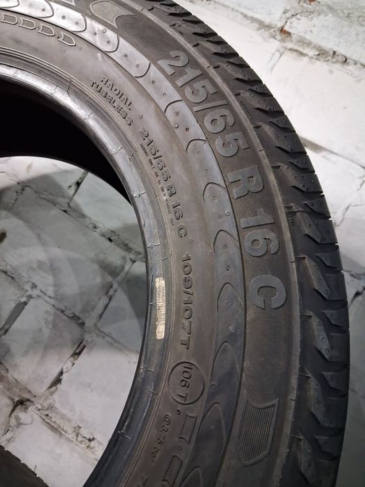 ШИНЫ Б/У 215/65 R16C Continental Vanco 2