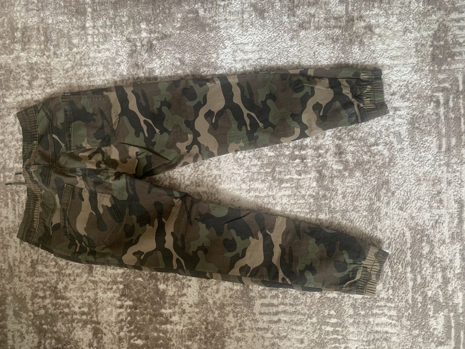 Джогери Bershka S в гарному стані
