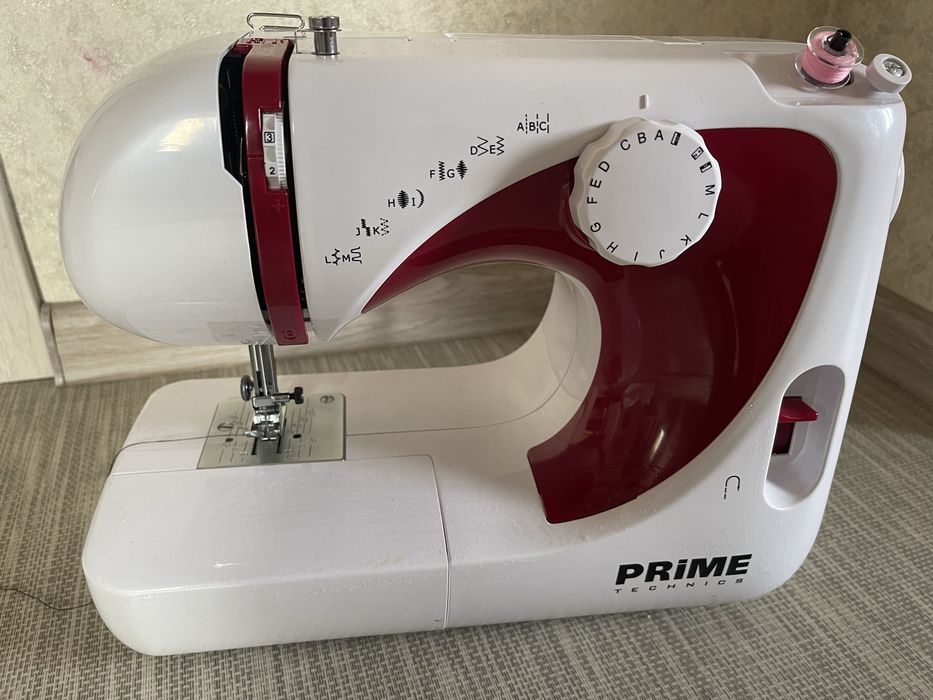 Новая швейная машинка PRIME PS131 R (ОВЕРЛОК, НЕ ПОЛЬЗОВАЛАСЬ)