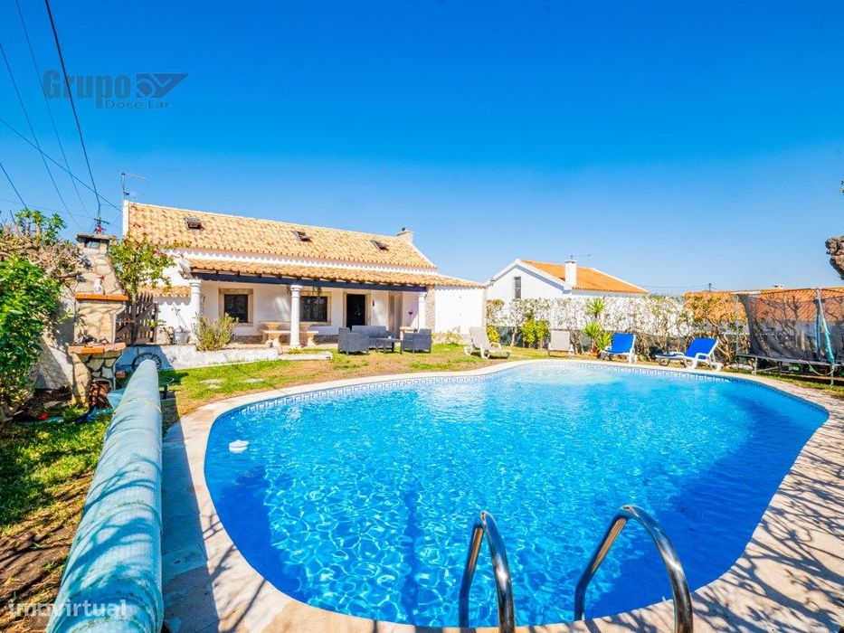 Moradia Isolada T3 com Piscina em Sesimbra