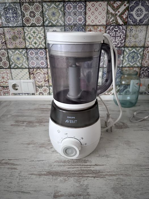 Пароварка блендер від Philips Avent